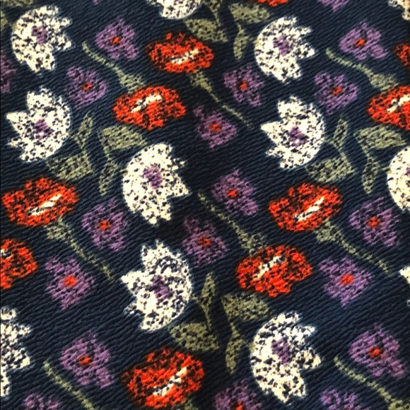 🌈Lot of 4 Beautiful Pencil Skirts🌈 - Picture 4 of 6